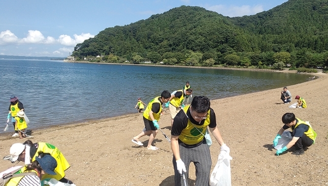 Let's clean up Lake Inawashiro